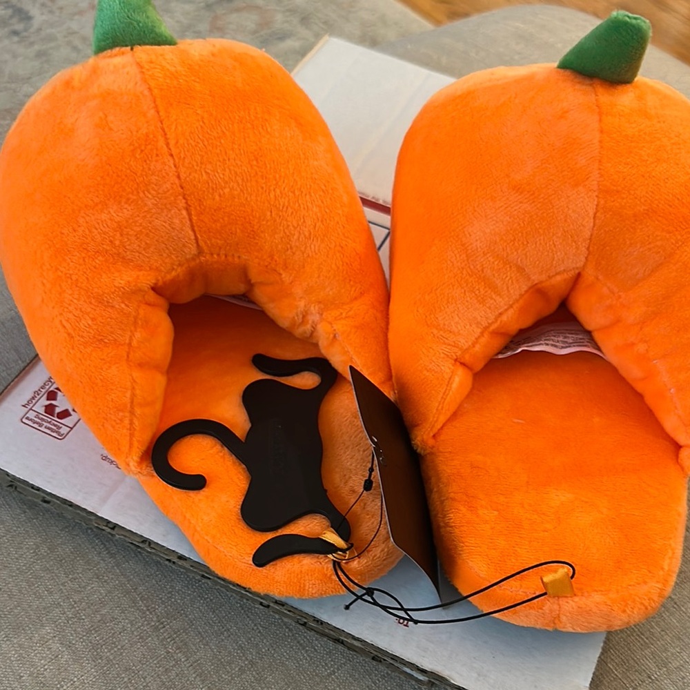 Halloween Forever 21 Orange Pumpkin Slippers - Picture 3 of 3